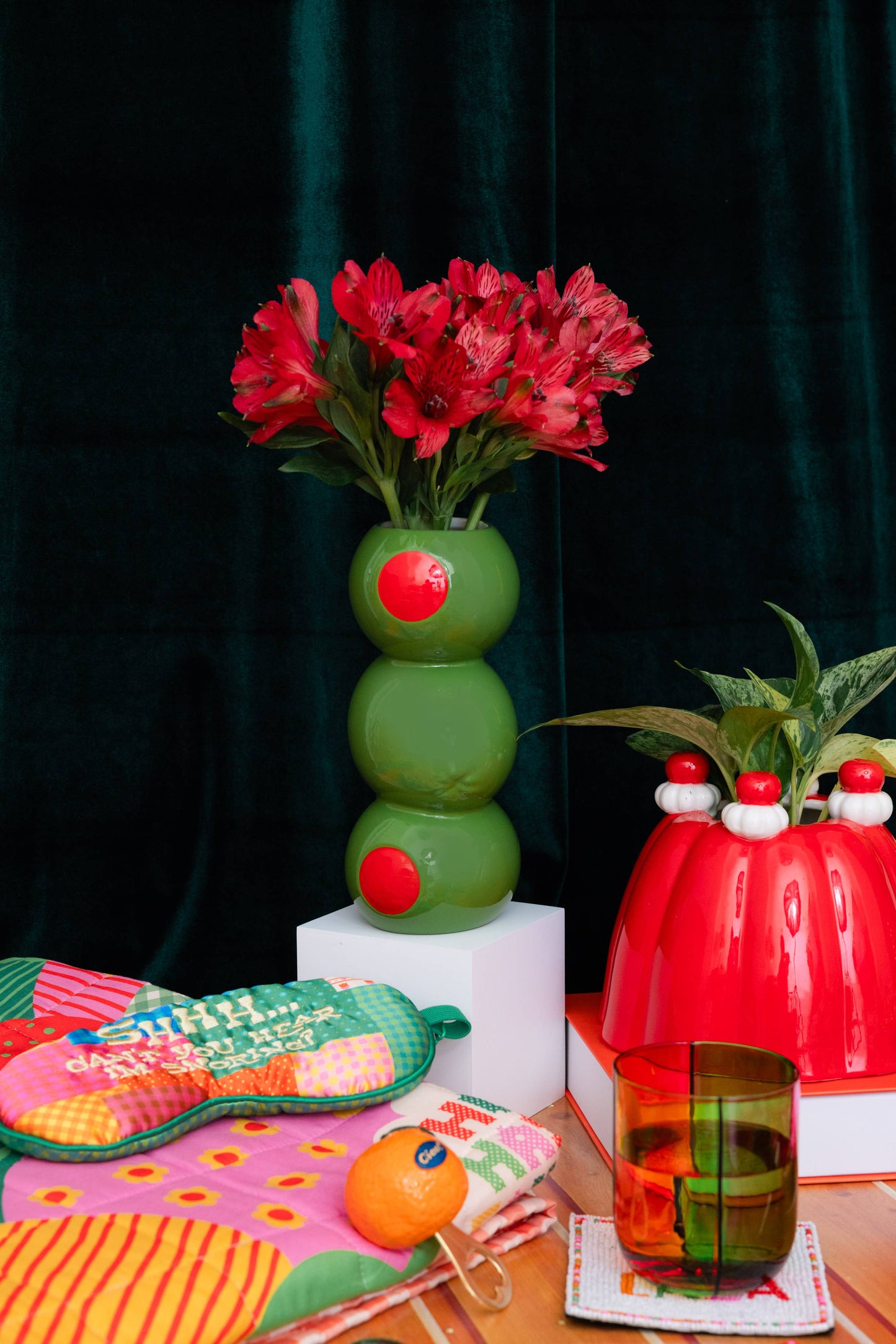 Olives vase