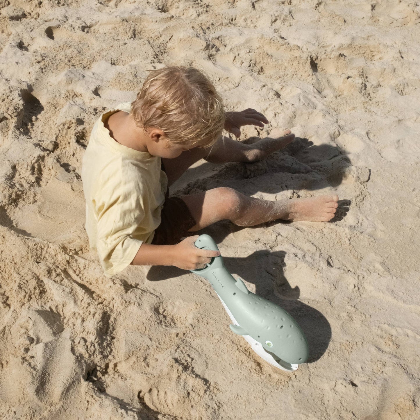 Sunny Life Sand Claws Whale Green