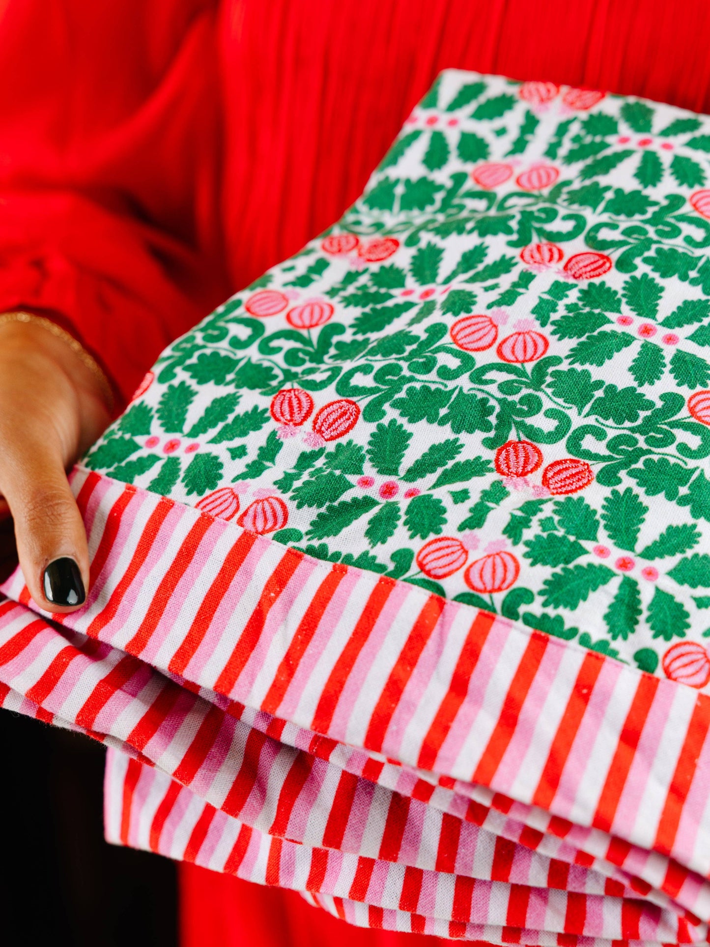 Pomegranate Round Tablecloth