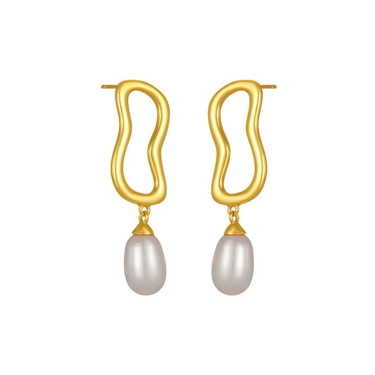 Matilda Earrings Gold with Freshwater Pearls
